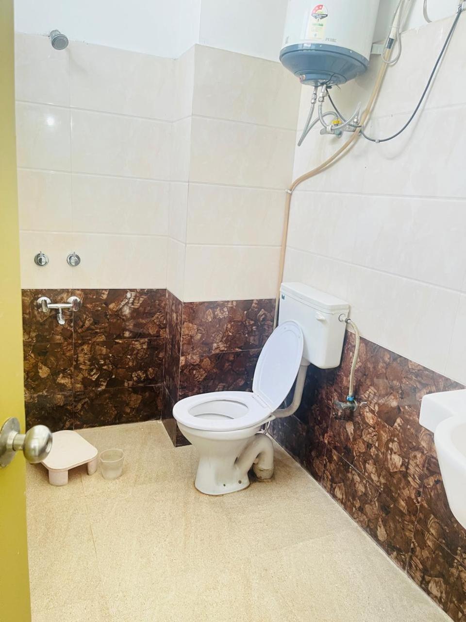 Rama Inn, Station Hotel 3*